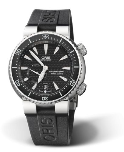 Oris - Divers Titan C Small Second - Date 44 Stainless Steel 